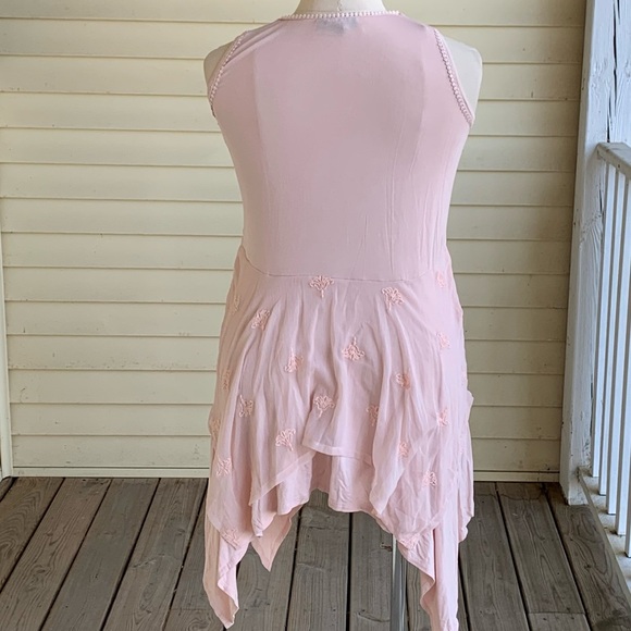 Roamans Fairy Asymmetric Hem Tank Top Blouse 12  Blush Pink Embroidered NWOT - Picture 2 of 9